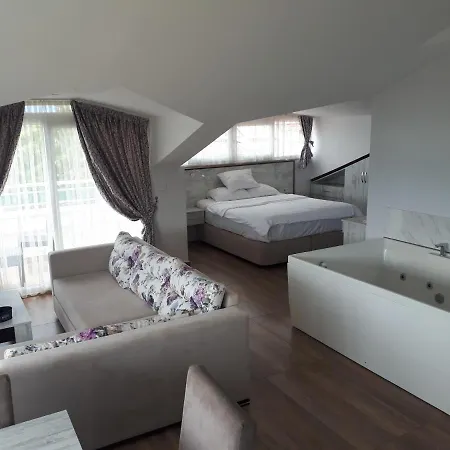 Apartment Blue Berry With Jacuzzi Fethiye